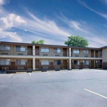 Days Inn Spokane Exterior foto