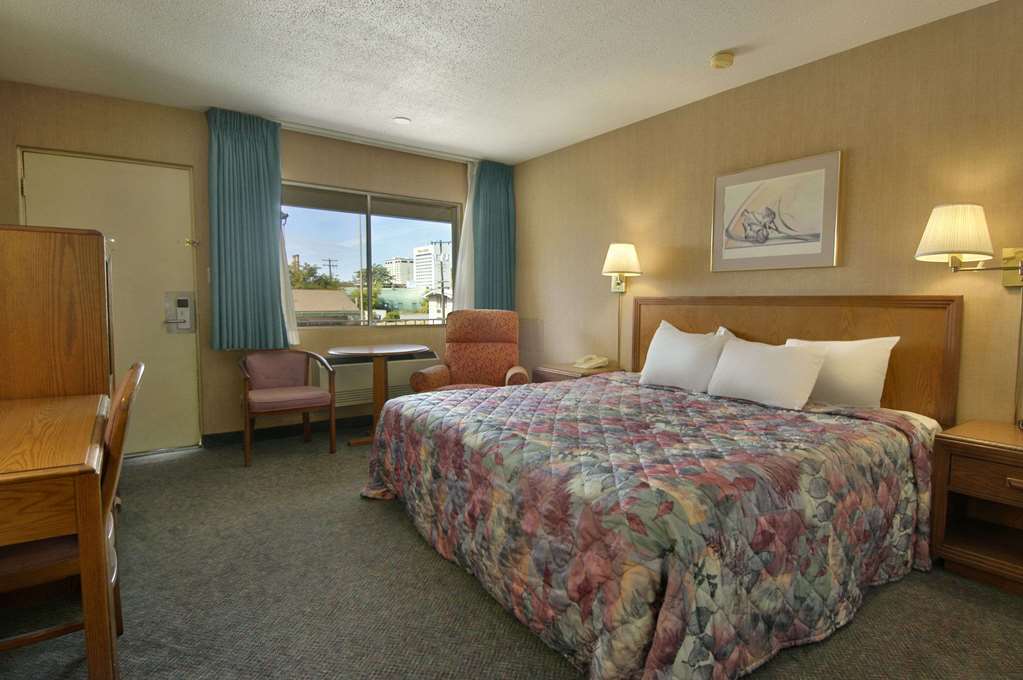 Days Inn Spokane Cameră foto