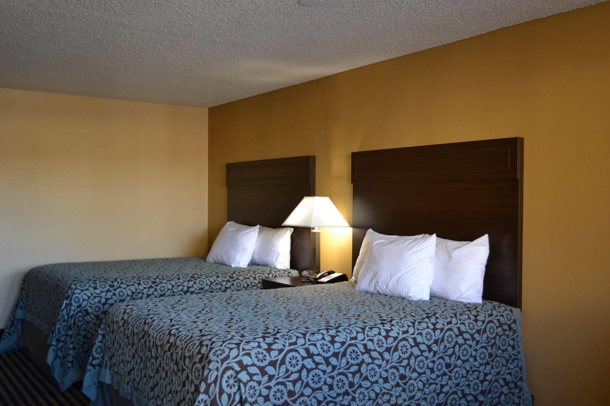 Days Inn Spokane Exterior foto